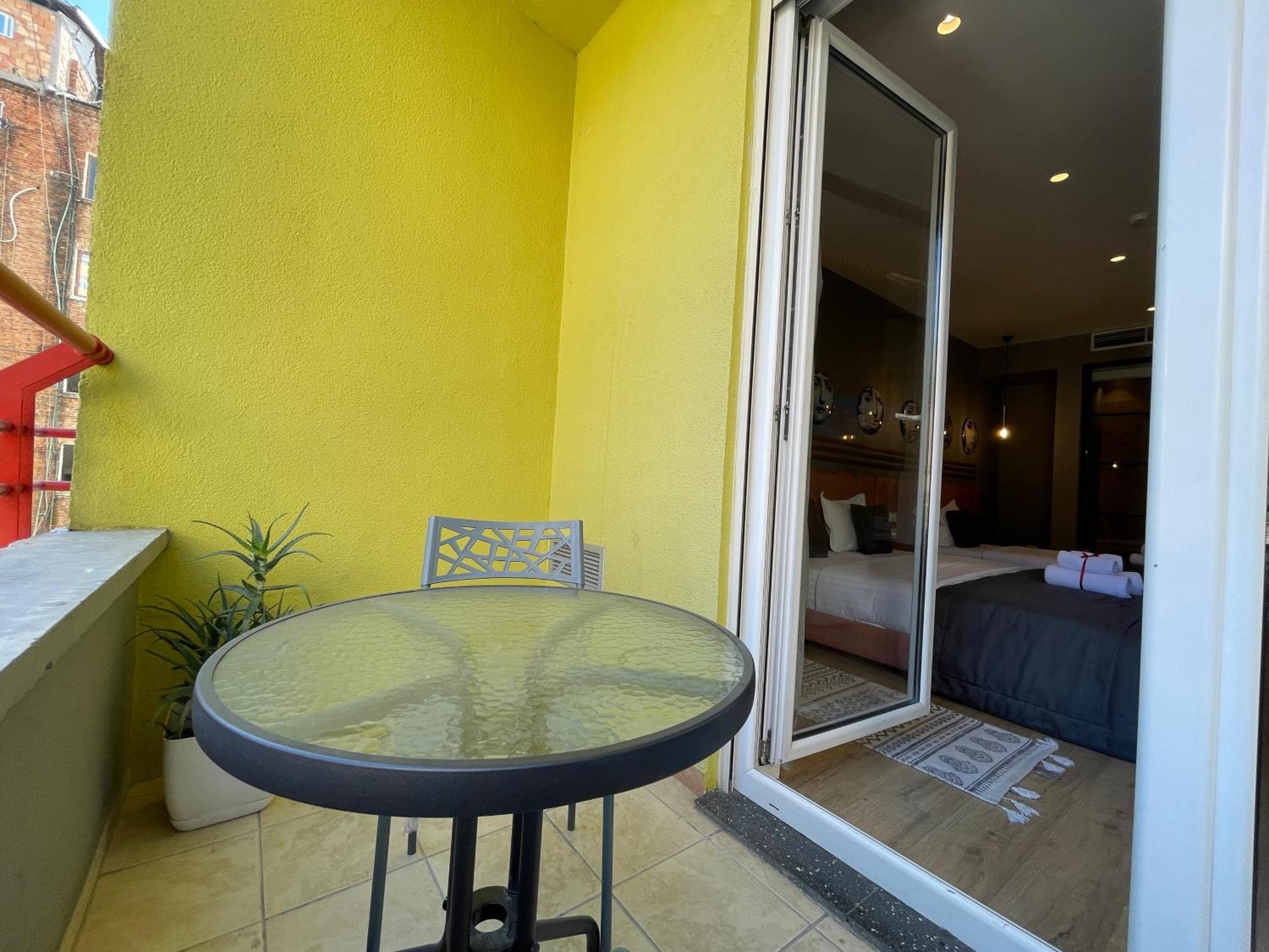 Retreat Apartments Tirana Exterior photo